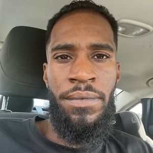 Meet your Posher, Dominic